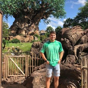 Meet your Posher, Kyle